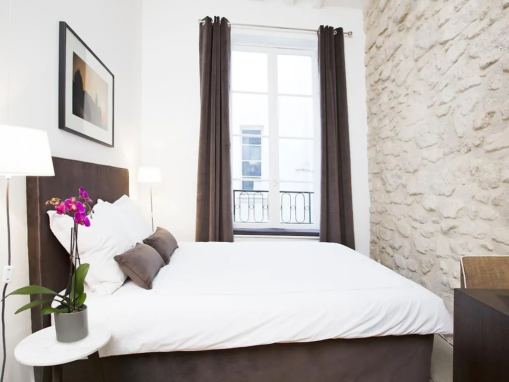 Livinparis - Luxury 2 Bedrooms Le Marais I 0*, Paris