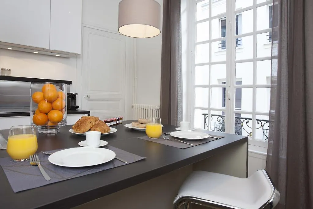 Livinparis - Luxury 2 Bedrooms Le Marais I 0*, Paris
